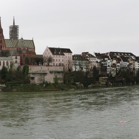 Basel Rhein Münster 2009 von Wikimedia Commons. Vergrösserte Ansicht